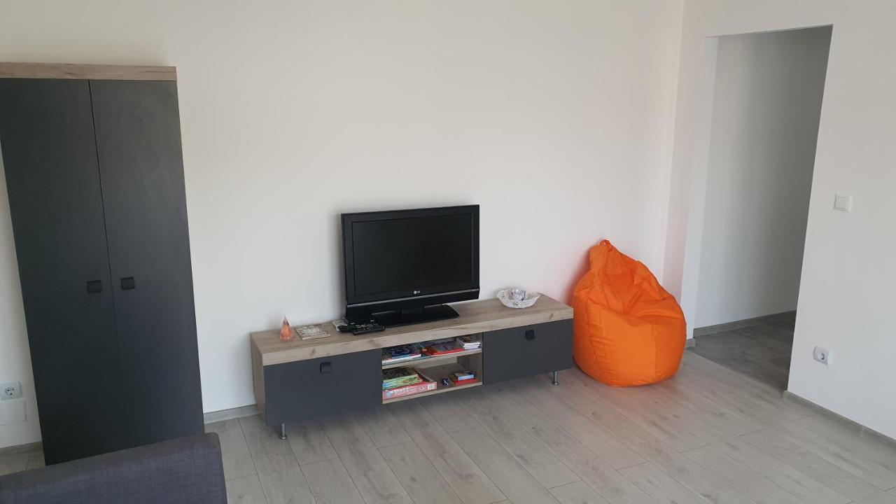 Fim Apartament Appartement Hunedoara Buitenkant foto